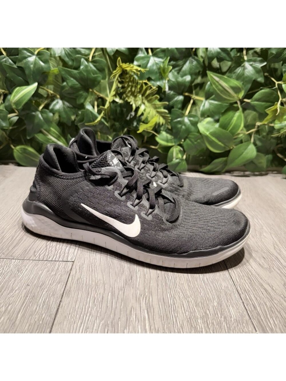 Nike Women's Nike Free RN 2018 Black White Run 942837-001 Womens Size 7.5